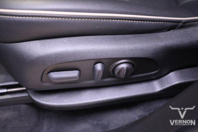 used 2023 Chevrolet Traverse car, priced at $40,998