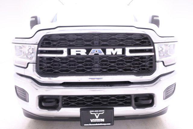 new 2024 Ram 3500 car, priced at $61,032