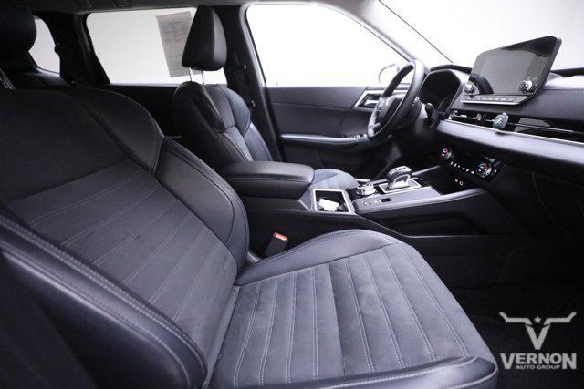 used 2024 Mitsubishi Outlander car, priced at $25,798