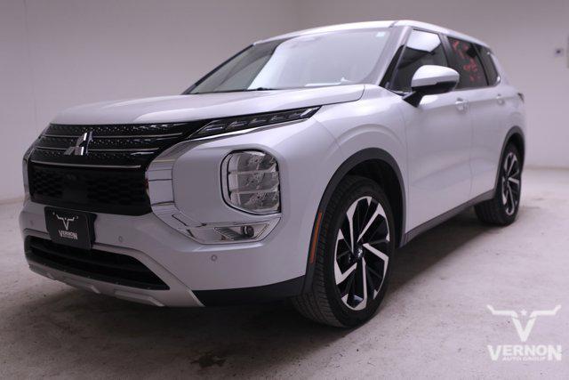 used 2024 Mitsubishi Outlander car, priced at $27,999