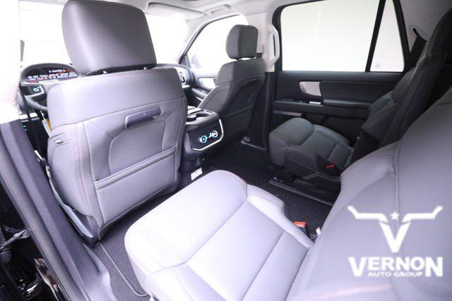 new 2025 Ford Expedition Max car, priced at $69,472
