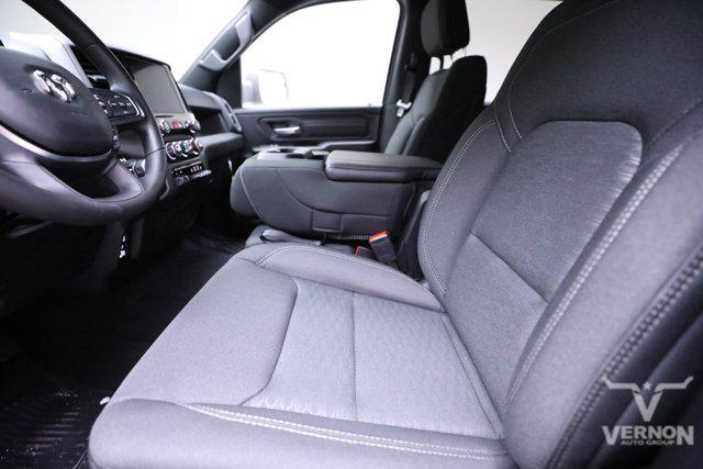 new 2025 Ram 1500 car, priced at $45,945