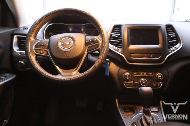 used 2021 Jeep Cherokee car, priced at $15,899