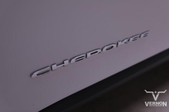 used 2021 Jeep Cherokee car, priced at $15,899