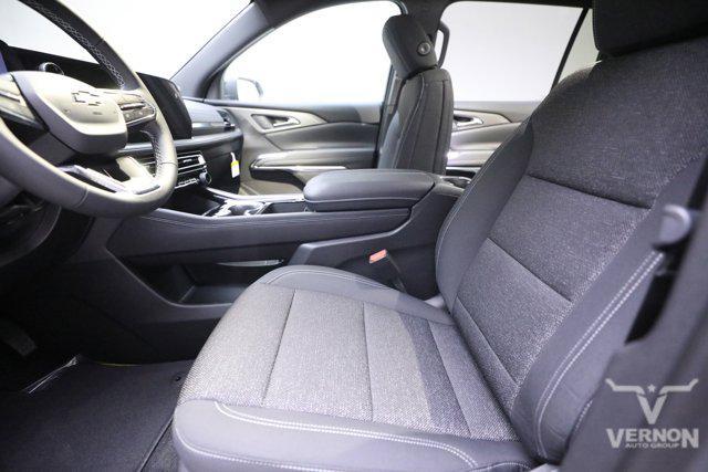 new 2026 Chevrolet Traverse car, priced at $40,764