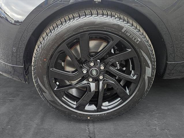 new 2024 Land Rover Discovery car, priced at $88,008