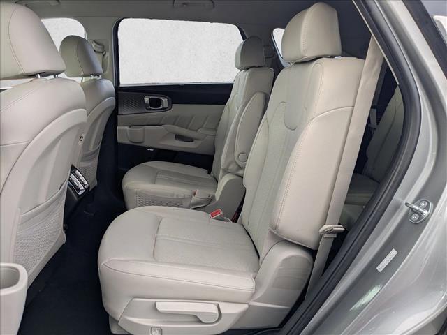 used 2023 Kia Sorento Hybrid car, priced at $29,995