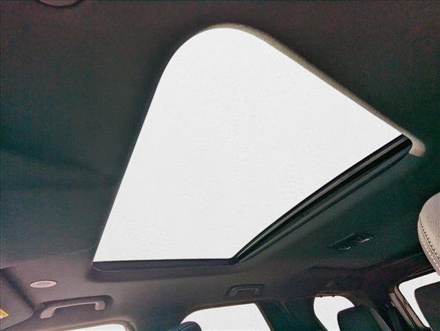 new 2025 Land Rover Discovery car, priced at $67,753