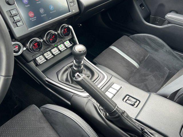 used 2024 Toyota GR86 car, priced at $35,999