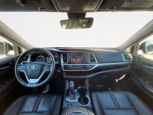 used 2019 Toyota Highlander car, priced at $36,999