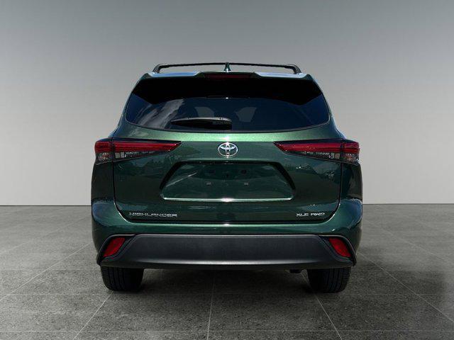 used 2023 Toyota Highlander car, priced at $45,999