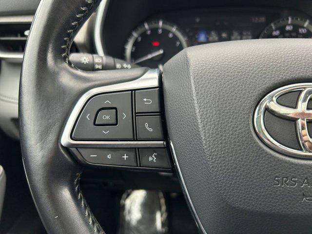 used 2021 Toyota Highlander car, priced at $36,527