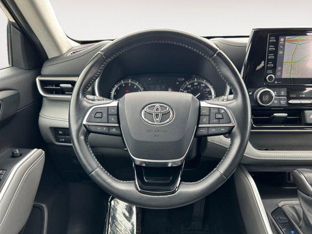used 2021 Toyota Highlander car, priced at $36,527
