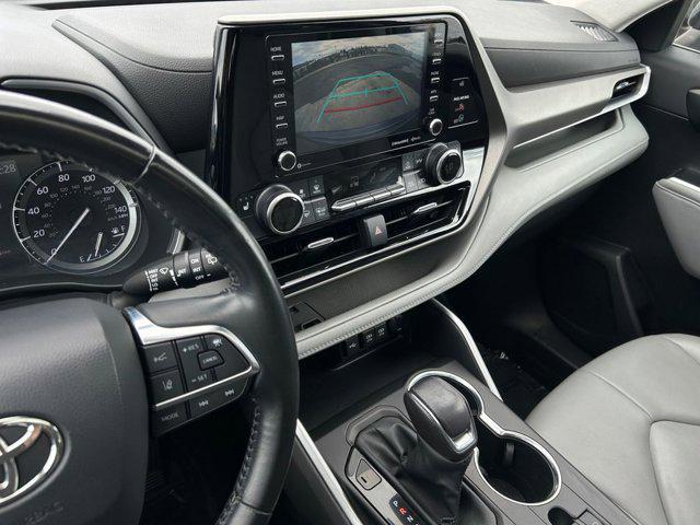 used 2021 Toyota Highlander car, priced at $36,527