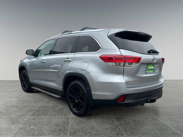 used 2019 Toyota Highlander car, priced at $27,875