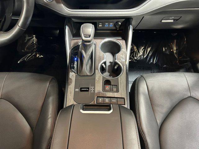 used 2022 Toyota Highlander Hybrid car, priced at $48,315