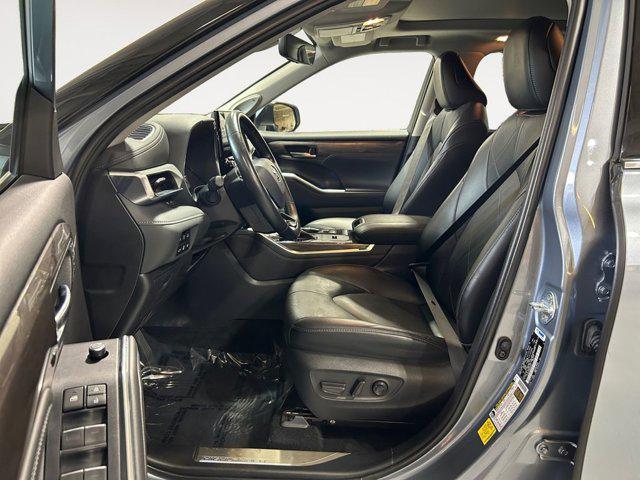 used 2022 Toyota Highlander Hybrid car, priced at $48,315