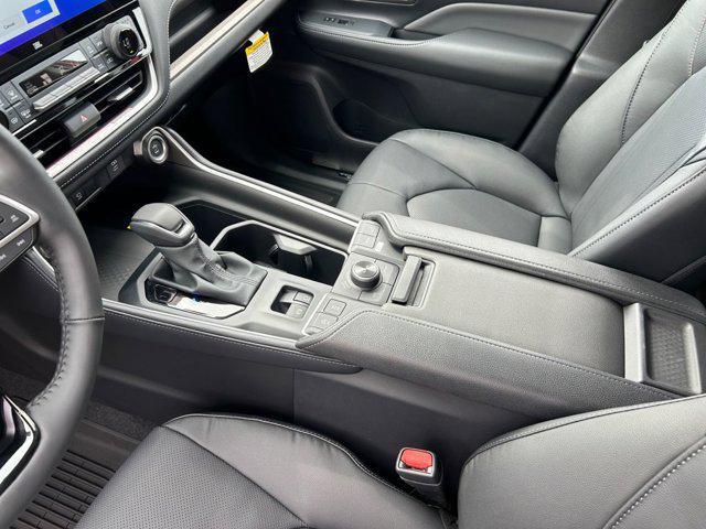 new 2025 Toyota Grand Highlander car, priced at $58,552