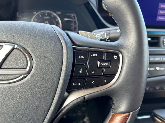 used 2025 Lexus ES 350 car, priced at $50,987