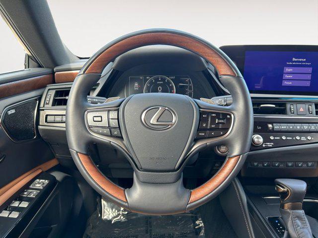 used 2025 Lexus ES 350 car, priced at $50,987