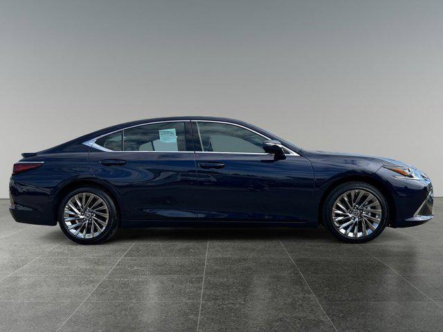 used 2025 Lexus ES 350 car, priced at $50,987