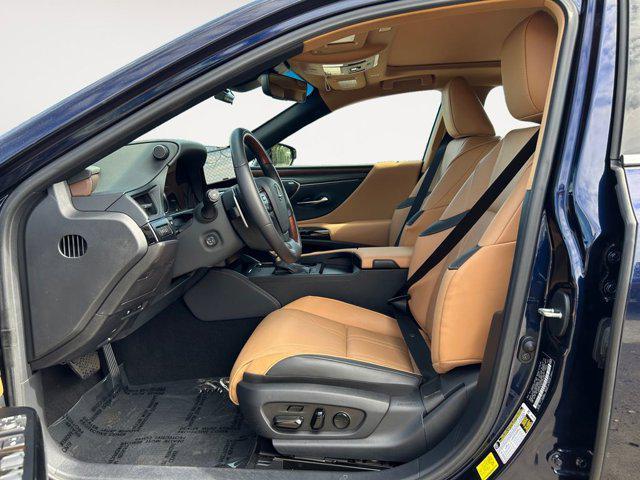 used 2025 Lexus ES 350 car, priced at $50,987