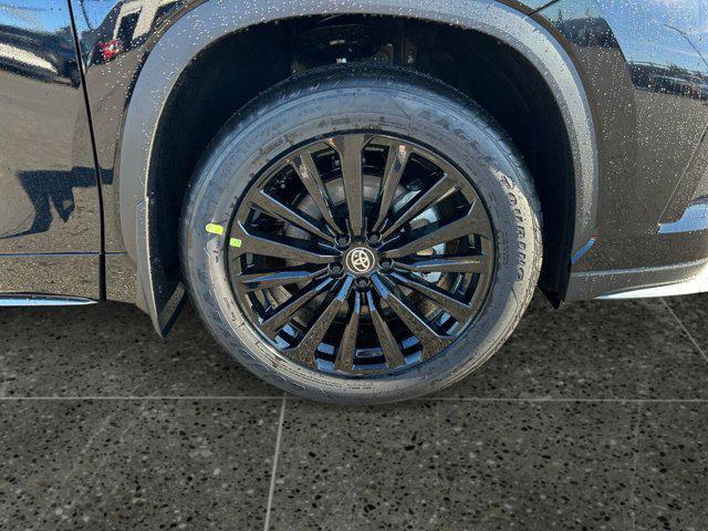 new 2025 Toyota Highlander car, priced at $49,943
