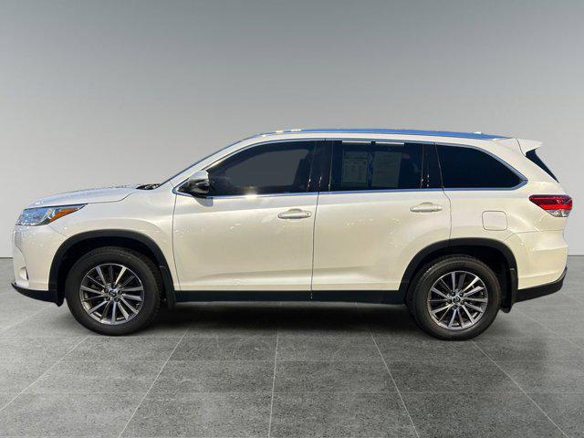 used 2019 Toyota Highlander car, priced at $26,999