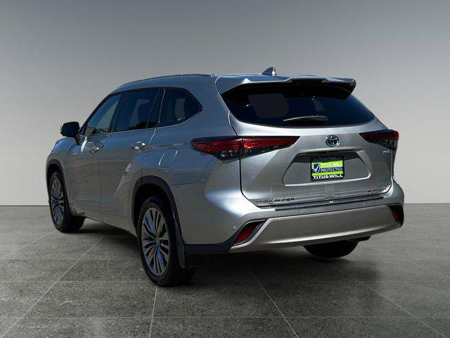 used 2021 Toyota Highlander Hybrid car, priced at $49,998