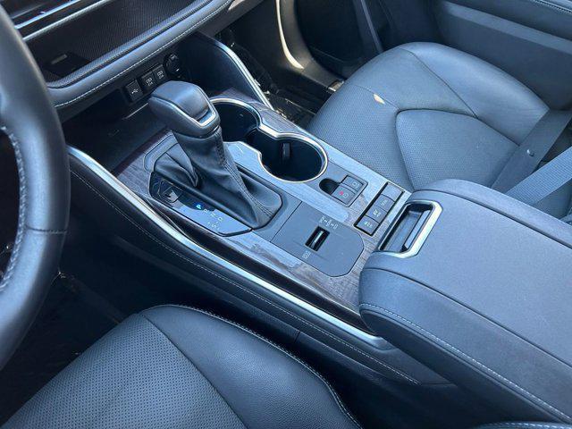 used 2021 Toyota Highlander Hybrid car, priced at $47,994