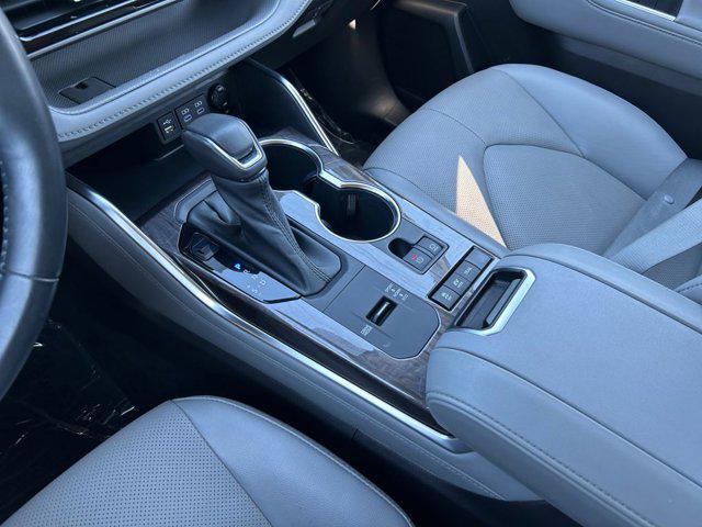 used 2022 Toyota Highlander Hybrid car, priced at $46,985