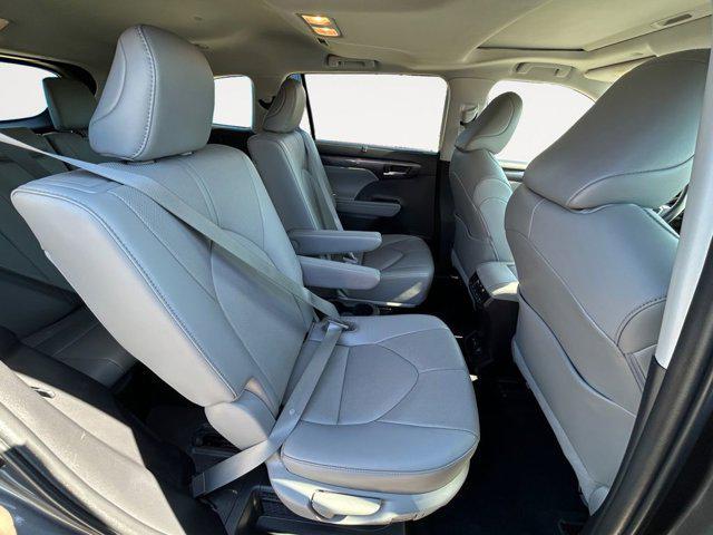 used 2022 Toyota Highlander Hybrid car, priced at $46,985