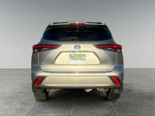 used 2021 Toyota Highlander Hybrid car, priced at $48,126