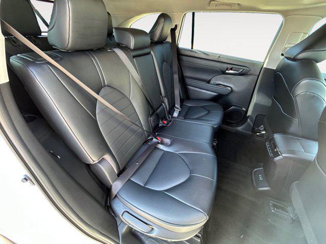 used 2022 Toyota Highlander car, priced at $41,999