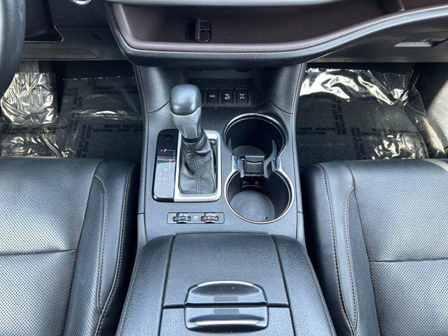 used 2019 Toyota Highlander car, priced at $36,510