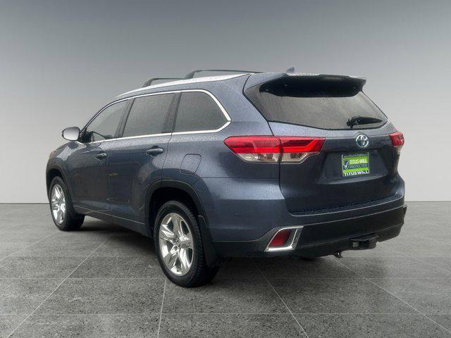 used 2019 Toyota Highlander Hybrid car, priced at $39,999