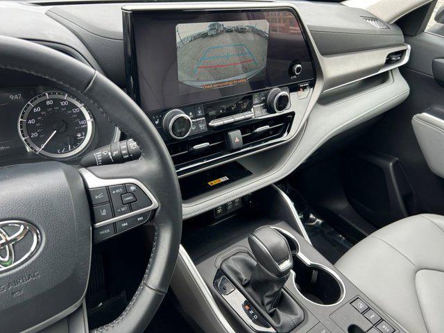 used 2024 Toyota Highlander car, priced at $46,997