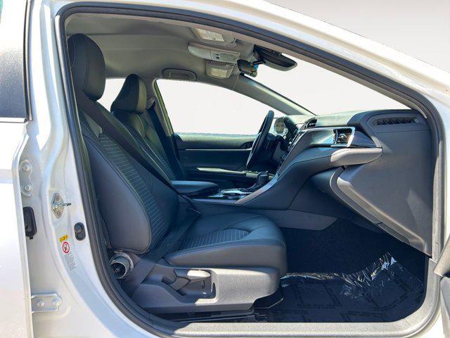 used 2018 Toyota Camry Hybrid car, priced at $29,999