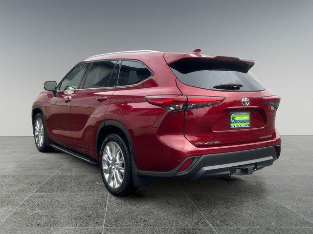 used 2020 Toyota Highlander car, priced at $37,803