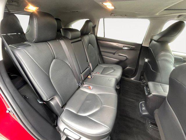 used 2020 Toyota Highlander car, priced at $37,803