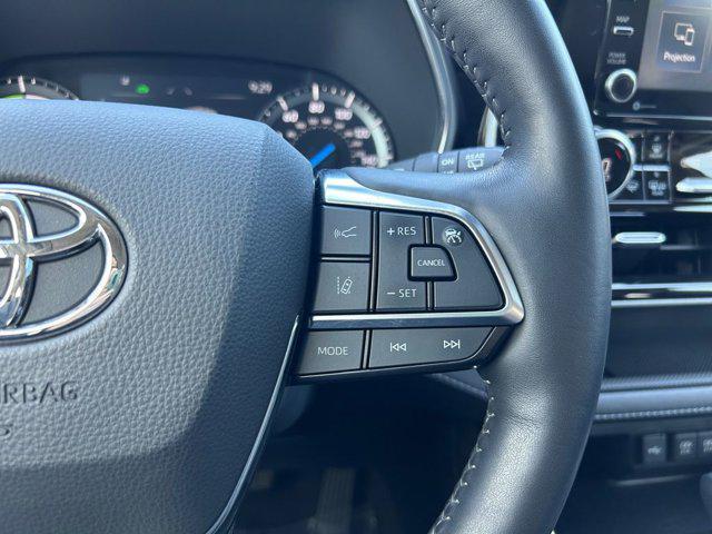 used 2021 Toyota Highlander Hybrid car, priced at $45,424