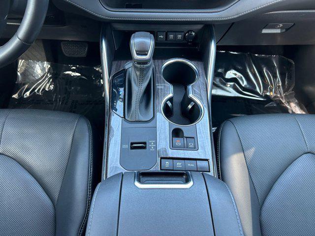used 2021 Toyota Highlander Hybrid car, priced at $45,424