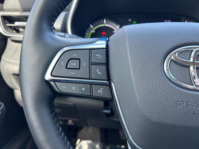 used 2021 Toyota Highlander Hybrid car, priced at $45,424