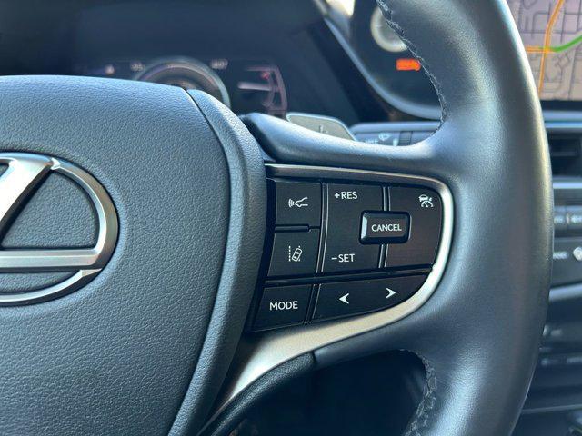 used 2022 Lexus ES 300h car, priced at $41,999