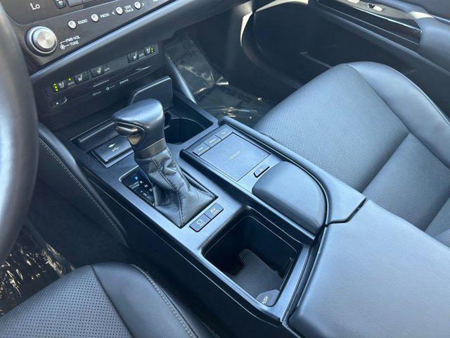 used 2022 Lexus ES 300h car, priced at $41,999
