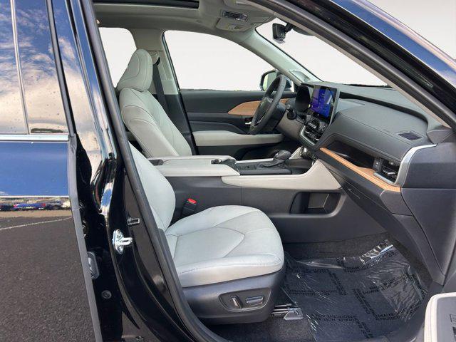 new 2025 Toyota Grand Highlander car, priced at $57,447