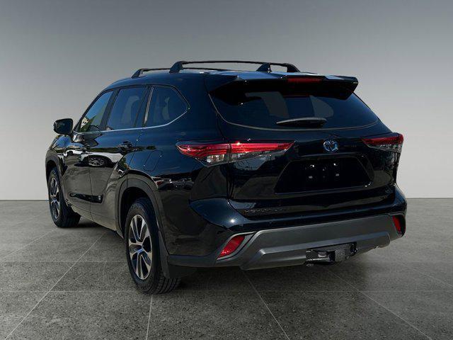 used 2023 Toyota Highlander Hybrid car, priced at $49,341