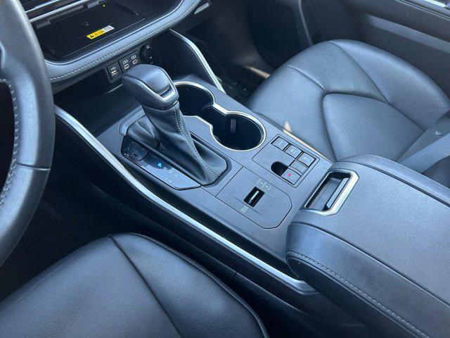 used 2023 Toyota Highlander Hybrid car, priced at $49,341