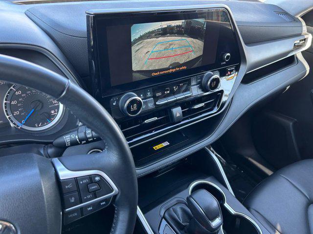 used 2023 Toyota Highlander Hybrid car, priced at $49,341