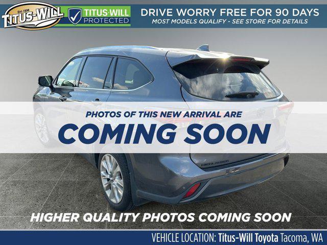 used 2022 Toyota Highlander Hybrid car, priced at $48,999